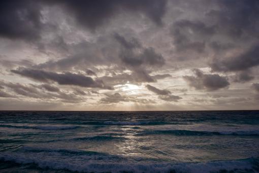 Clouds above the sea and horizon