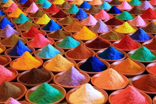 Multicolored powder dyes