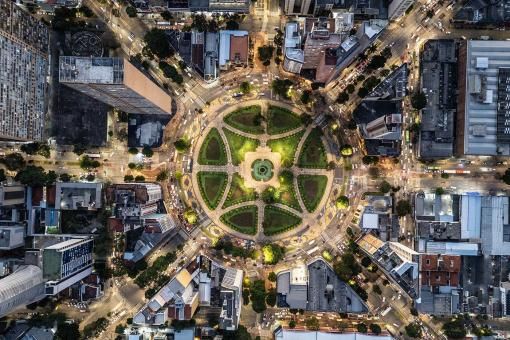 Dusk over Urban Roundabout at Praça Raul Soares in Belo Horizonte